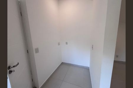 Casa de condomínio para alugar com 190m², 3 quartos e 1 vagaSótão 