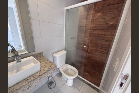 Casa de condomínio para alugar com 190m², 3 quartos e 1 vagaBanheiro