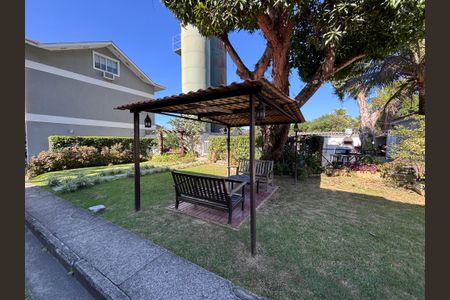 Casa de condomínio para alugar com 190m², 3 quartos e 1 vagaÁrea comum