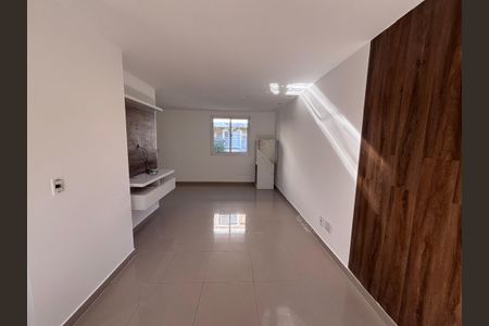 Sala de casa de condomínio à venda com 3 quartos, 190m² em Vargem Grande, Rio de Janeiro