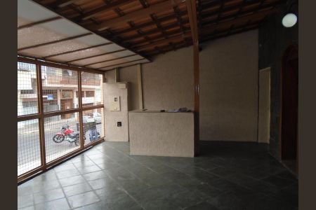 Casa à venda com 123m², 3 quartos e 2 vagasGaragem