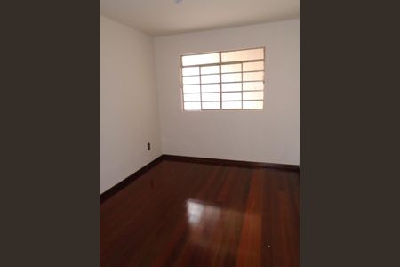 Quarto de casa à venda com 3 quartos, 123m² em Santa Monica, Belo Horizonte