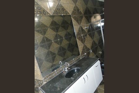 Casa à venda com 123m², 3 quartos e 2 vagasBanheiro