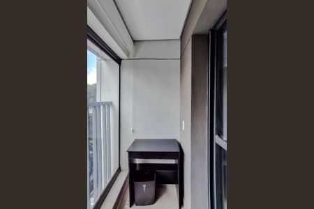 Varanda de kitnet/studio para alugar com 1 quarto, 20m² em Liberdade, São Paulo