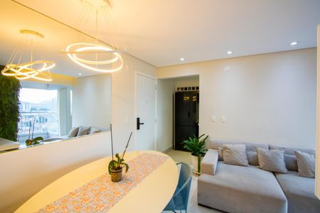 Sala de apartamento à venda com 2 quartos, 53m² em Vila Alzira, Santo André