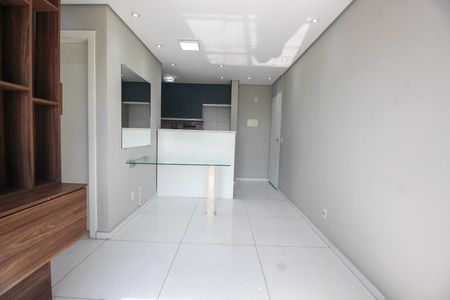 Sala de apartamento para alugar com 3 quartos, 57m² em Vila Pirajussara, São Paulo
