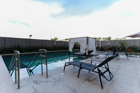 Apartamento à venda com 35m², 2 quartos e sem vagaÁrea comum - Piscina