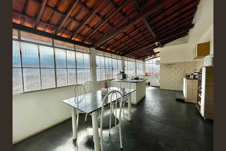 Casa para alugar com 210m², 1 quarto e sem vaga