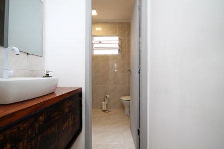 Casa de condomínio para alugar com 70m², 3 quartos e 3 vagasBanheiro