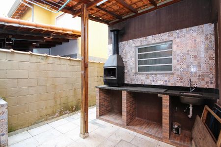 Casa de condomínio para alugar com 70m², 3 quartos e 3 vagasQuintal/ Churrasqueira