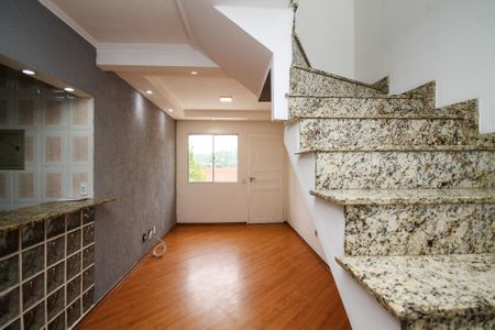 Casa de condomínio para alugar com 70m², 3 quartos e 3 vagasSala 1