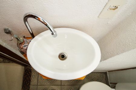 Lavabo de casa de condomínio para alugar com 2 quartos, 70m² em Jardim Petropolis, Cotia