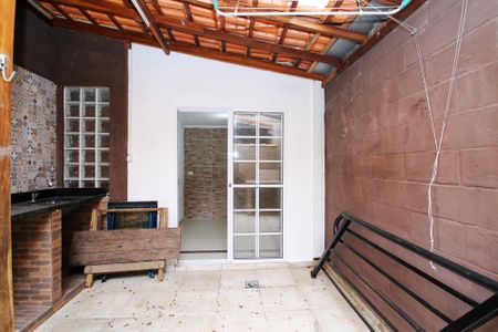 Casa de condomínio para alugar com 70m², 3 quartos e 3 vagasQuintal/ Churrasqueira