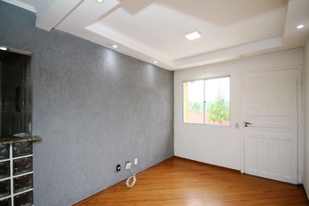 Sala 1 de casa de condomínio para alugar com 2 quartos, 70m² em Jardim Petropolis, Cotia