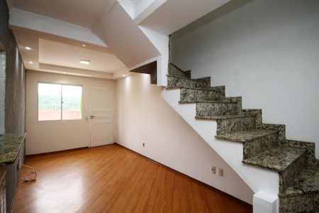 Casa de condomínio para alugar com 70m², 3 quartos e 3 vagasSala 1