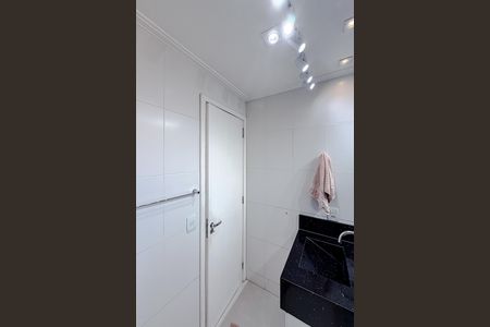 Apartamento à venda com 105m², 2 quartos e 2 vagas Apartamento à venda com 105m², 2 quartos e 2 vagasBanheiro da Suíte 1