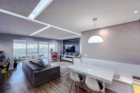 Apartamento à venda com 105m², 2 quartos e 2 vagas Apartamento à venda com 105m², 2 quartos e 2 vagasSala