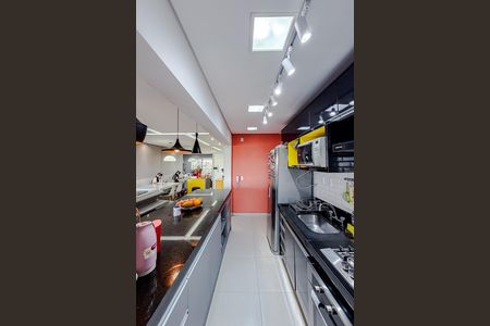 Apartamento à venda com 105m², 2 quartos e 2 vagas Apartamento à venda com 105m², 2 quartos e 2 vagasCozinha