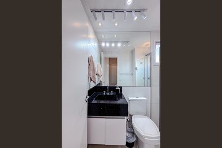 Apartamento à venda com 105m², 2 quartos e 2 vagas Apartamento à venda com 105m², 2 quartos e 2 vagasBanheiro da Suíte 1