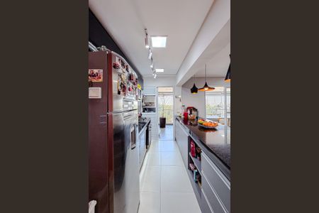 Apartamento à venda com 105m², 2 quartos e 2 vagas Apartamento à venda com 105m², 2 quartos e 2 vagasCozinha