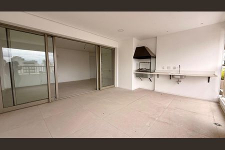 Apartamento à venda com 3 quartos, 123m² em Moema, São Paulo