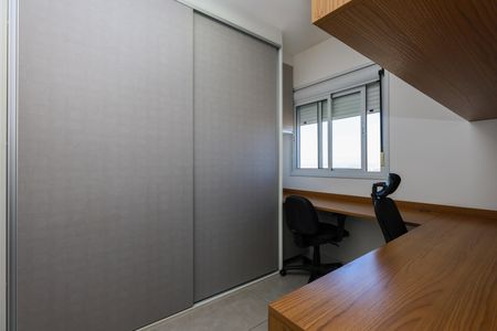Quarto 2 de apartamento para alugar com 2 quartos, 48m² em Vila Andrade, São Paulo