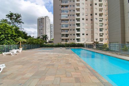 Apartamento à venda com 48m², 2 quartos e 1 vaga Apartamento à venda com 48m², 2 quartos e 1 vagaÁrea comum - Piscina