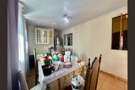 Casa à venda com 3 quartos, 420m² em Santa Cruz, Belo Horizonte