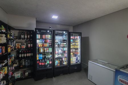Apartamento para alugar com 61m², 2 quartos e 2 vagasMercado