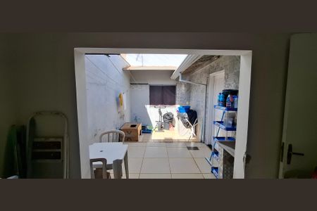 Casa para alugar com 180m², 2 quartos e 1 vagaÁrea de Serviço