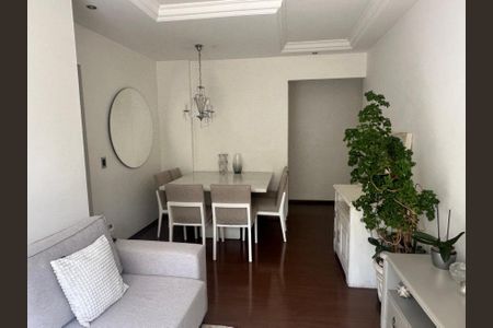 Apartamento à venda com 70m², 3 quartos e 2 vagasFoto 03