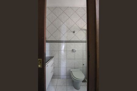 Casa à venda com 80m², 2 quartos e 2 vagasBanheiro da Suíte