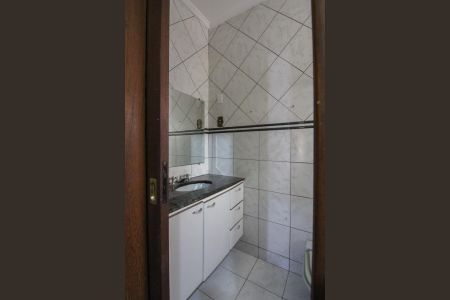 Casa à venda com 80m², 2 quartos e 2 vagasBanheiro da Suíte