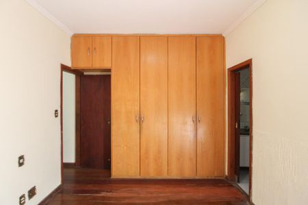 Casa à venda com 80m², 2 quartos e 2 vagasSuíte