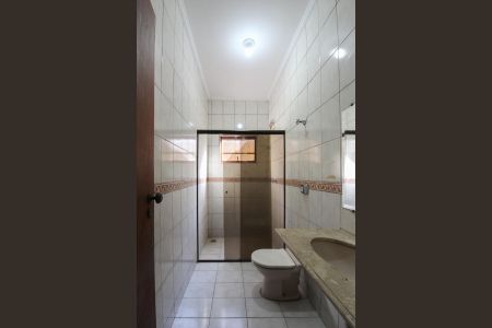 Casa à venda com 80m², 2 quartos e 2 vagasBanheiro Social