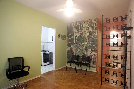 Sala de apartamento para alugar com 1 quarto, 53m² em Bom Fim, Porto Alegre