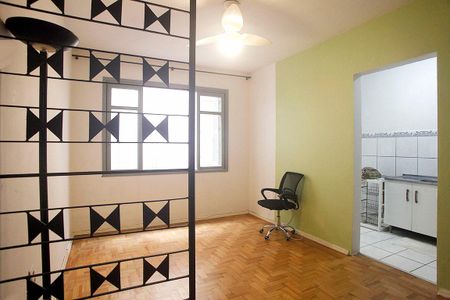 Sala de apartamento para alugar com 1 quarto, 53m² em Bom Fim, Porto Alegre