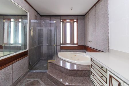 Casa para alugar com 430m², 3 quartos e 1 vagaBanheiro