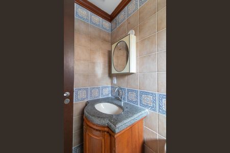 Casa para alugar com 430m², 3 quartos e 1 vagaBanheiro