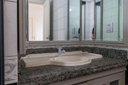 Casa para alugar com 430m², 3 quartos e 1 vagaBanheiro