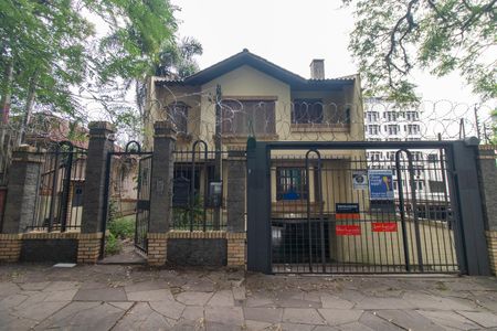 Casa para alugar com 430m², 3 quartos e 1 vagaFachada