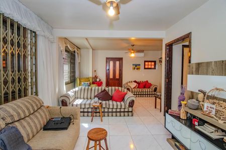 Sala de casa à venda com 2 quartos, 300m² em Jardim do Salso, Porto Alegre