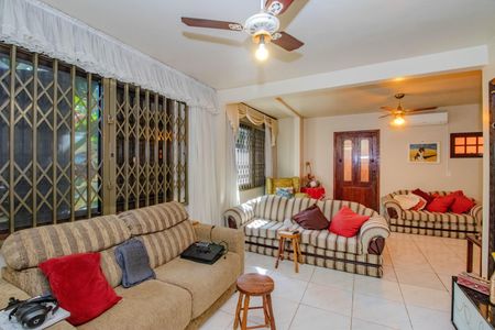 Sala de casa à venda com 2 quartos, 300m² em Jardim do Salso, Porto Alegre