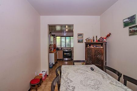 Casa à venda com 300m², 2 quartos e 1 vagaCozinha 