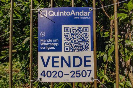 Casa à venda com 300m², 2 quartos e 1 vagaPlaquinha