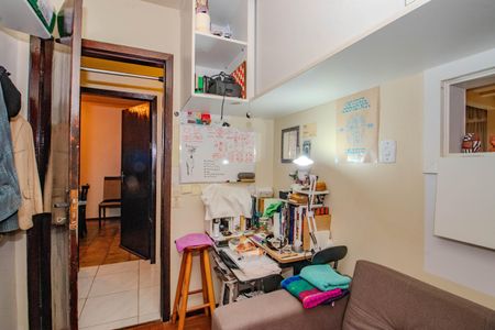 Quarto 1 de casa à venda com 2 quartos, 300m² em Jardim do Salso, Porto Alegre