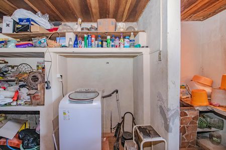 Casa à venda com 300m², 2 quartos e 1 vagaÁrea de Serviço