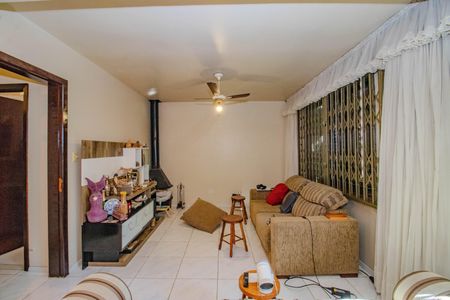 Casa à venda com 300m², 2 quartos e 1 vagaSala