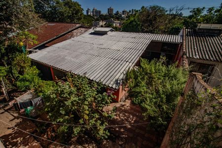 Casa à venda com 300m², 2 quartos e 1 vagaPátio