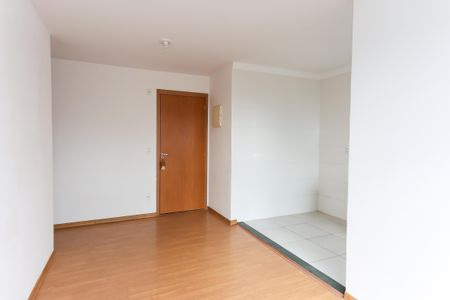Sala  de apartamento para alugar com 2 quartos, 42m² em Jardim Nadir, São Paulo
